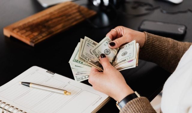 Save More Without Earning More: Smart Habits That Keep Cash in Your Pocket